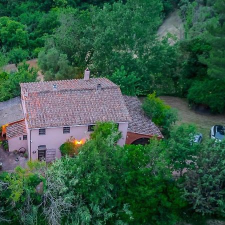 La Casa Nel Bosco Villa Lari Exterior foto