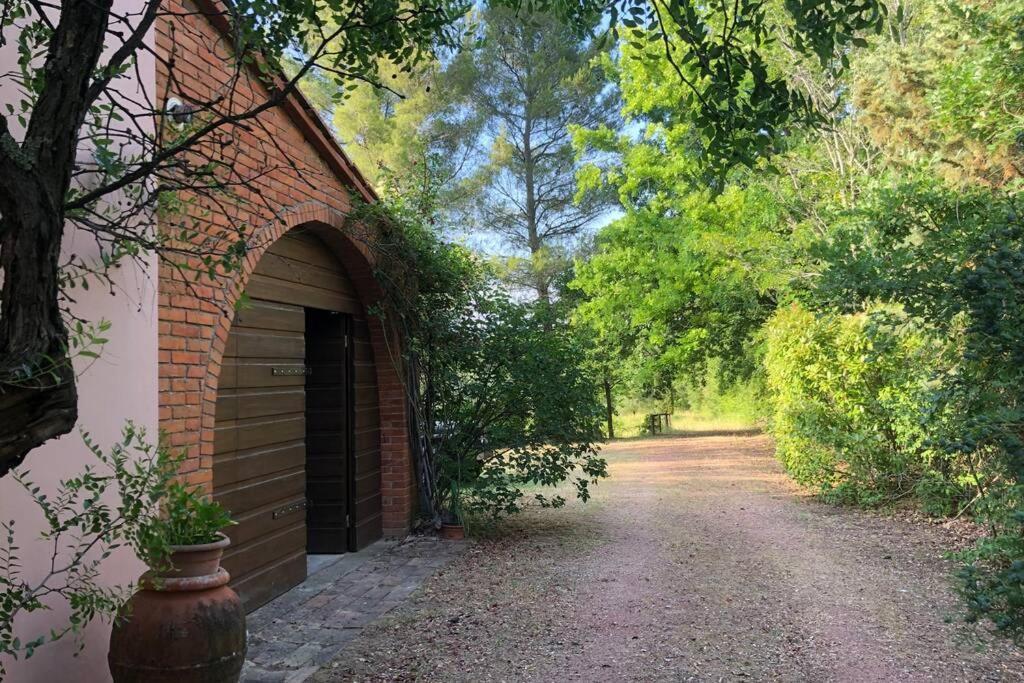 La Casa Nel Bosco Villa Lari Exterior foto